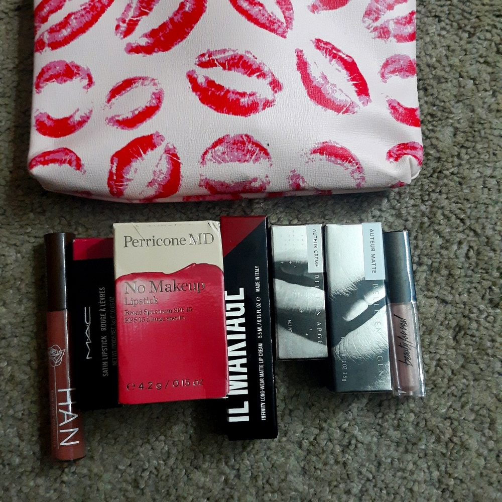 Lip bundle with bag